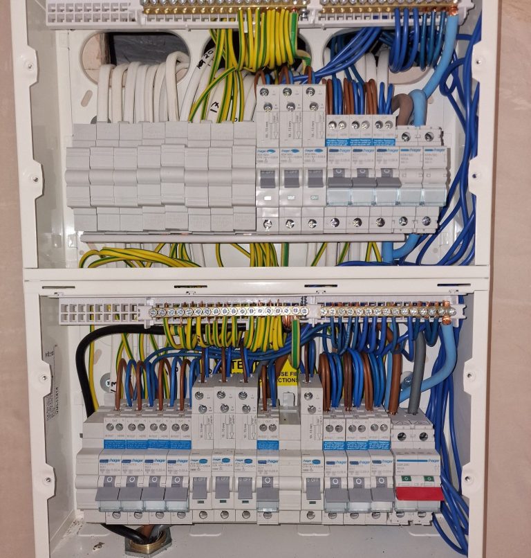 Consumer Unit Upgrade – RCBO Board Installation Double DIN‑rail consumer unit with neat cable terminations into RCBO board – professional upgrade in Andover