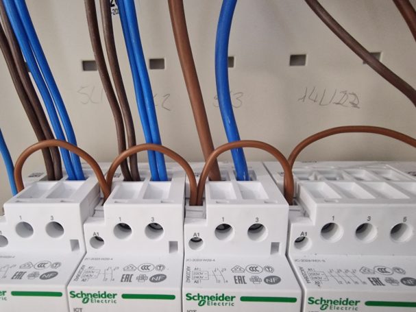 Contactors for emergency stop button operation